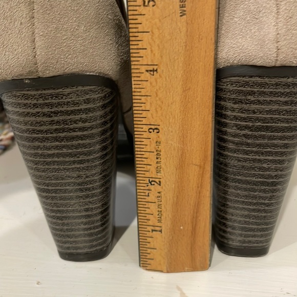 Suede Boots Size 8 - Picture 6 of 10